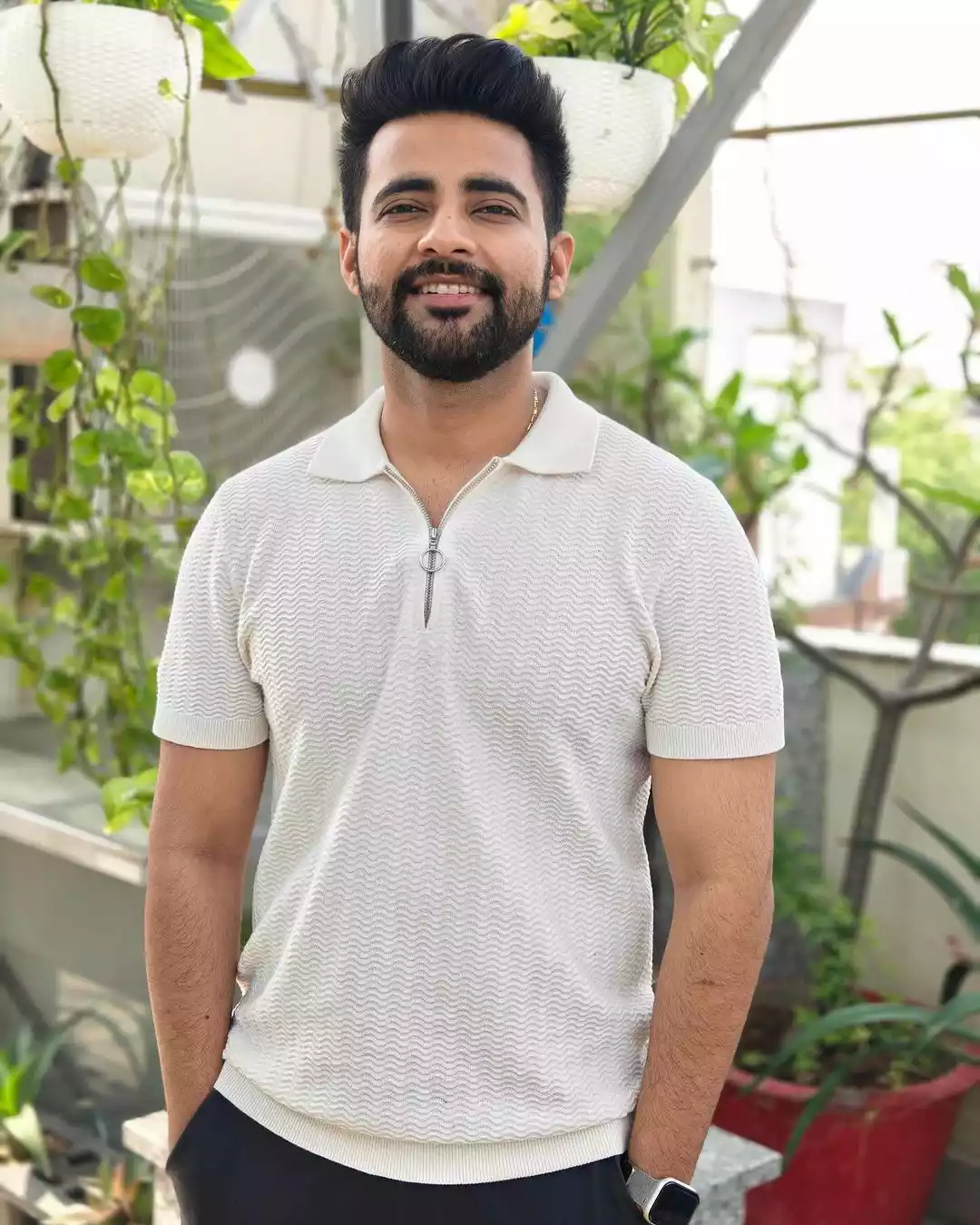 Tech micro influencer Piyush Kumar (hfvunbox).jpg Tech micro influencer Piyush Kumar (hfvunbox)