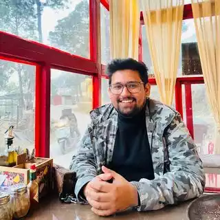 Luxury Travel Influencer Mayank Luxury Travel Influencer Mayank