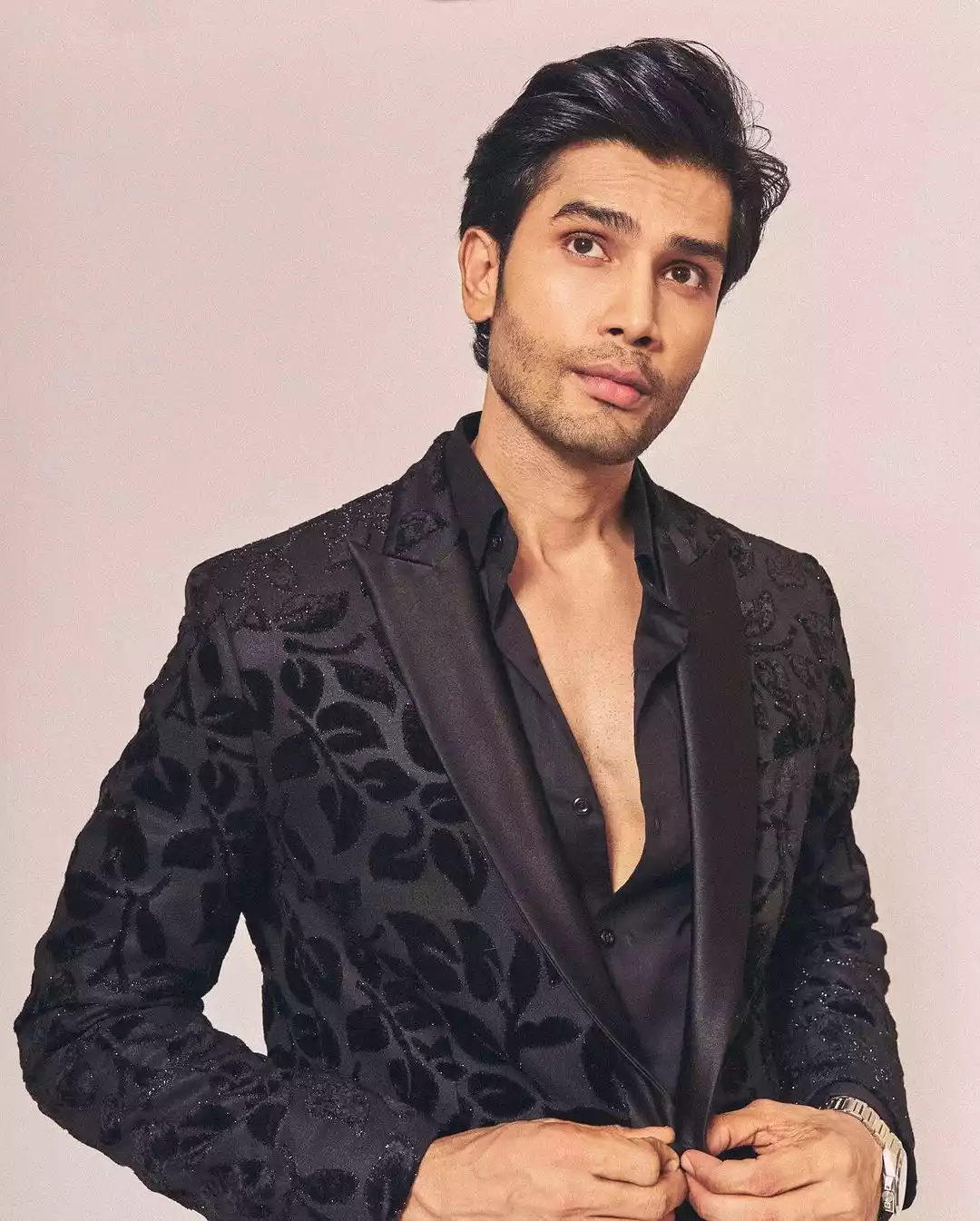 Men's Fashion Influencer Rohit Khandelwal