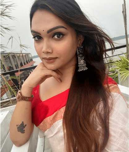 Celebrity Parineeta Sarkar - Tring India