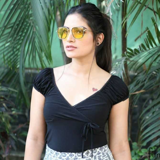 Celebrity Divyaa Siingh - Tring India
