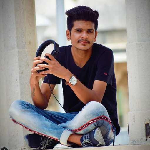 Celebrity DJ Pravil - Tring India