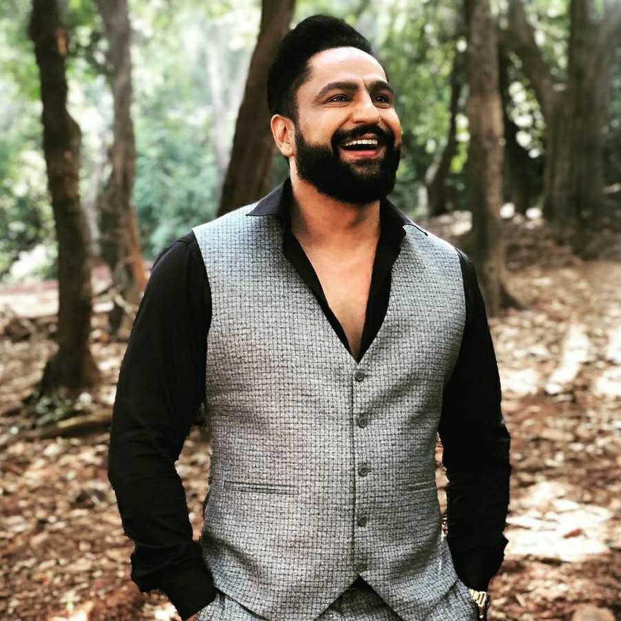 Celebrity Parag Tyagi - Tring India