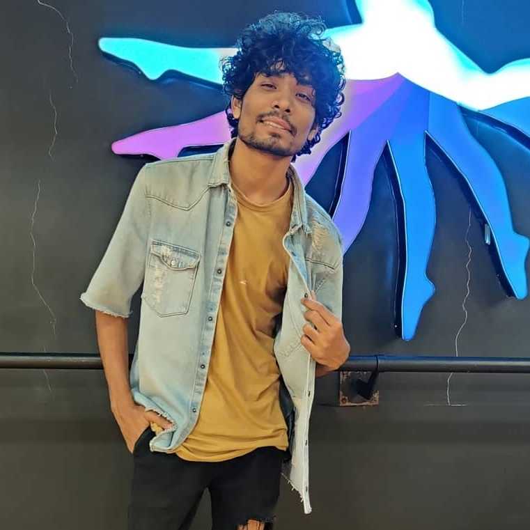 Celebrity Raj Joshi - Tring India