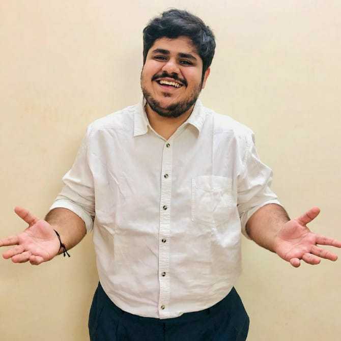 Celebrity Hardik Thakkar - Tring India