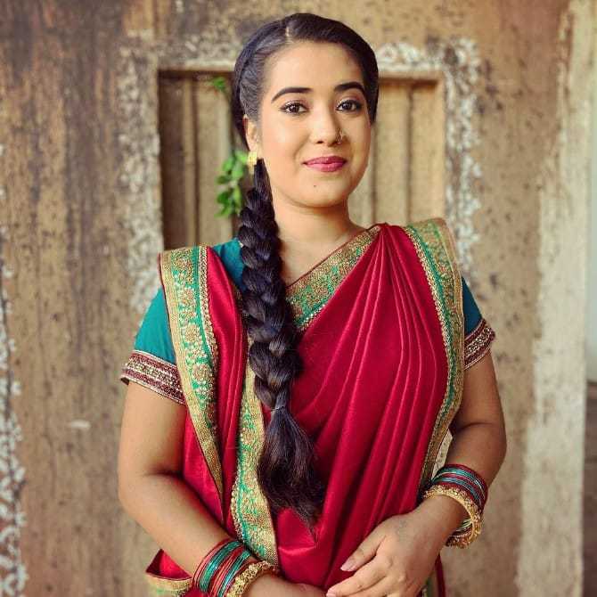 Celebrity Prakriti Nautiyal - Tring India