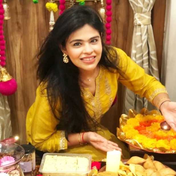 Celebrity Shikha Shetty - Tring India