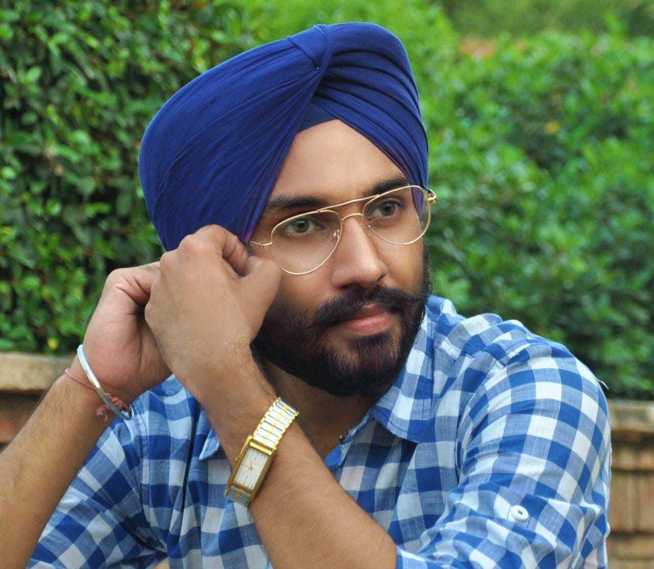 Celebrity Guruveer Chahal - Tring India