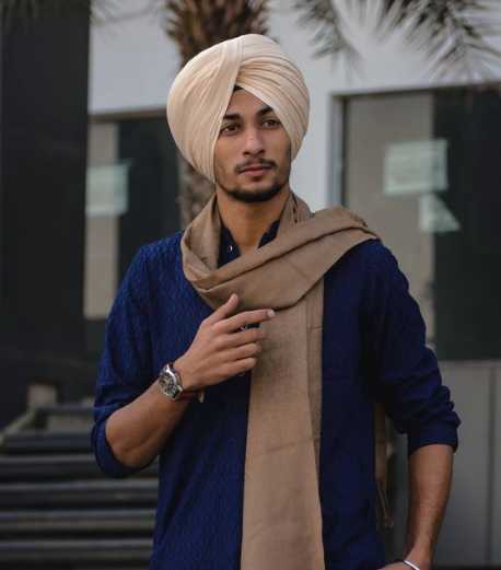 Celebrity Karan Singh Jolly- Tring India