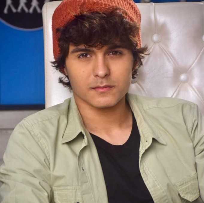 Celebrity Ansh Sinha - Tring India