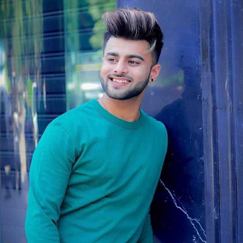 Celebrity Dipesh Badgal - Tring India
