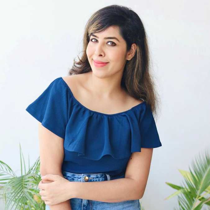 Celebrity Nidhi Chopra - Tring India