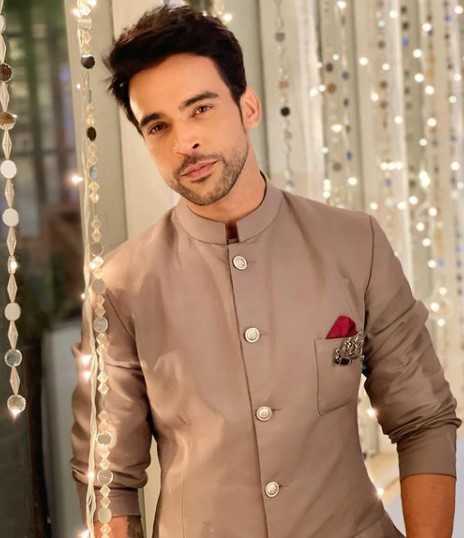 Celebrity Rohit Choudhary - Tring India