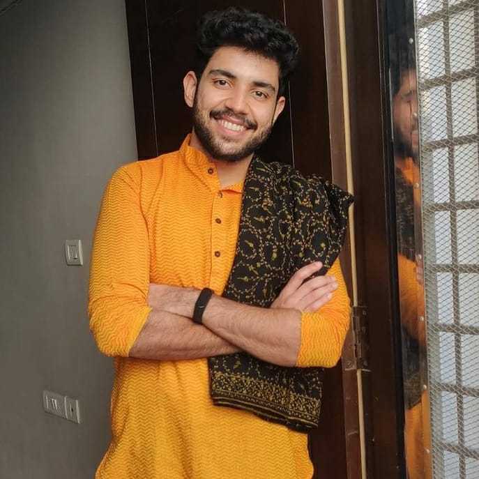 Celebrity Vikhyat Gulati - Tring India