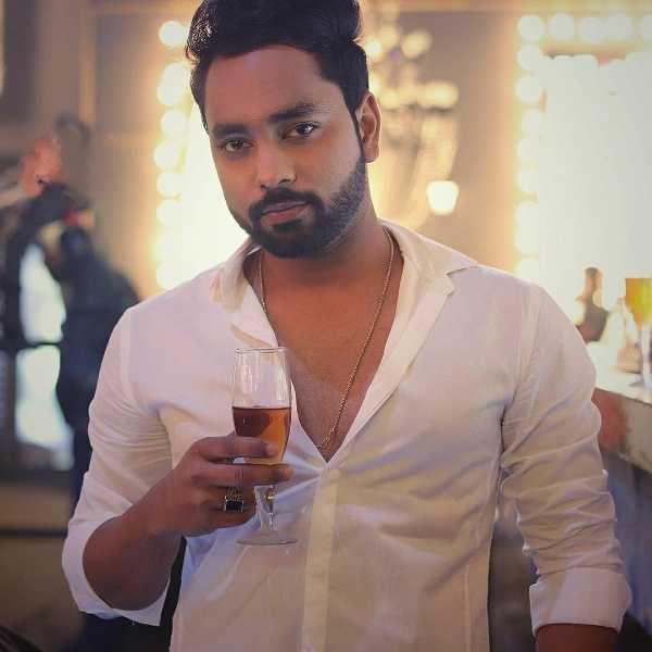 Celebrity Saksham Jain - Tring India