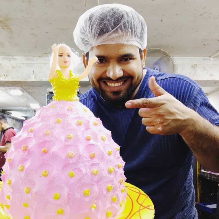 Celebrity Waseem Khan - Tring India