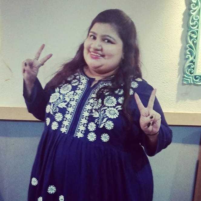 Celebrity Adv Sayali Valame - Tring India