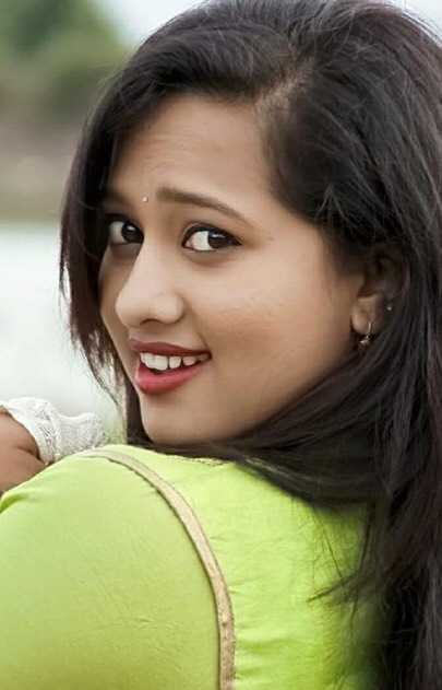 Celebrity Shreya Babu - Tring India