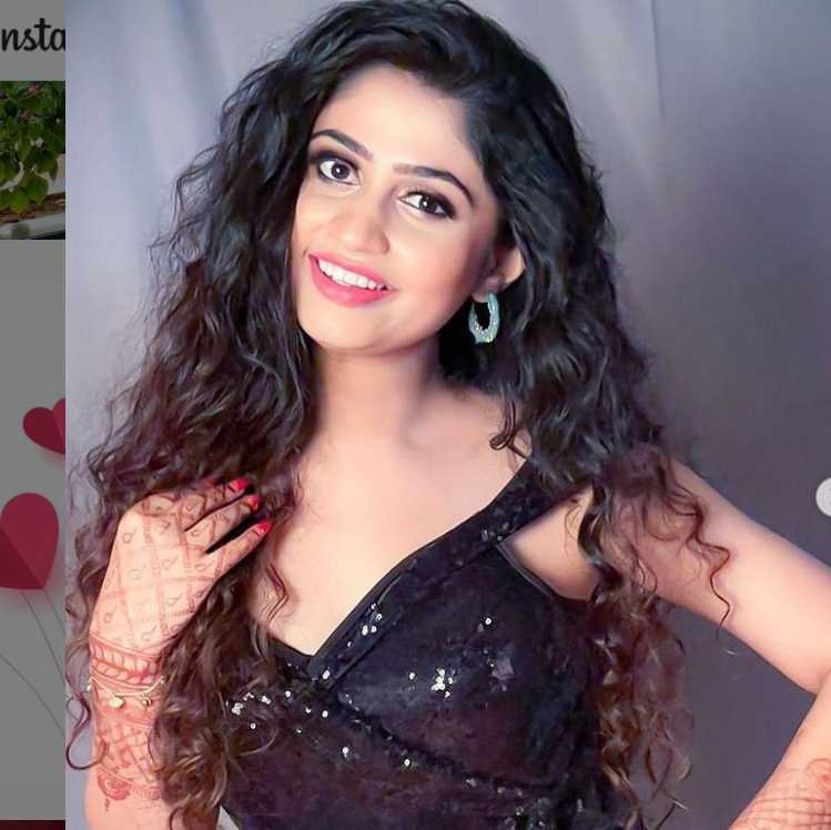 Celebrity Poonam Mishra - Tring India