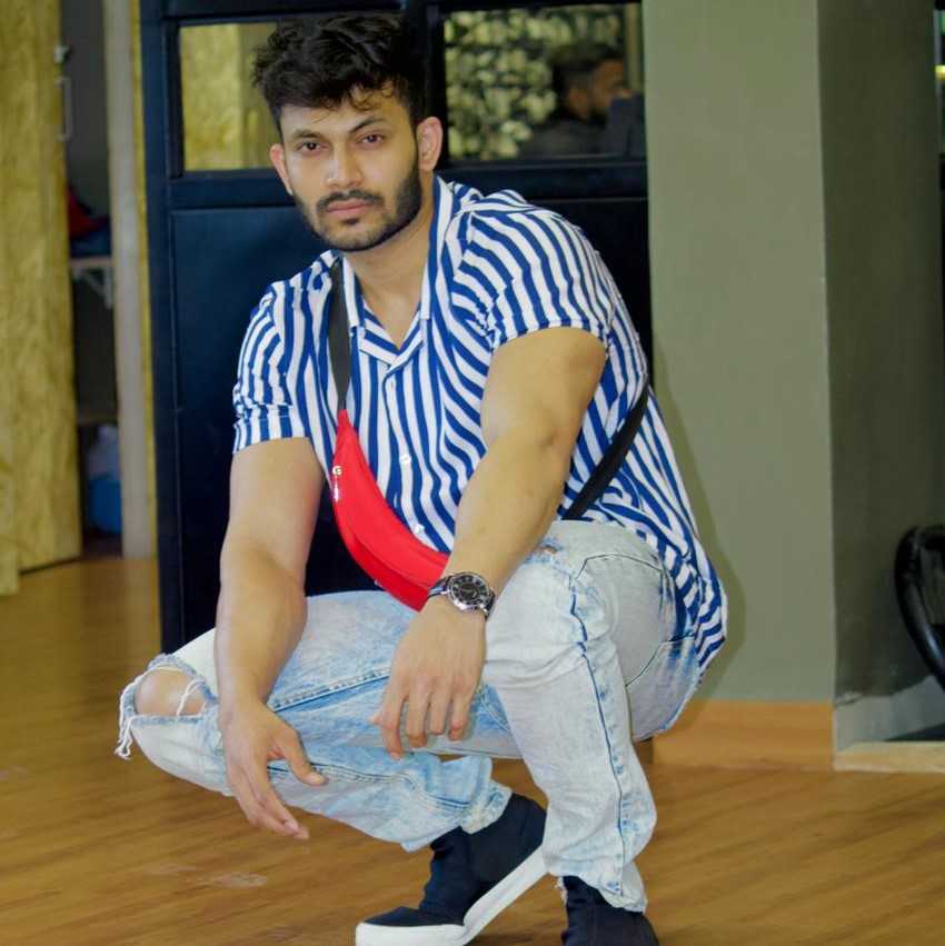 Celebrity Nikhil Babar - Tring India