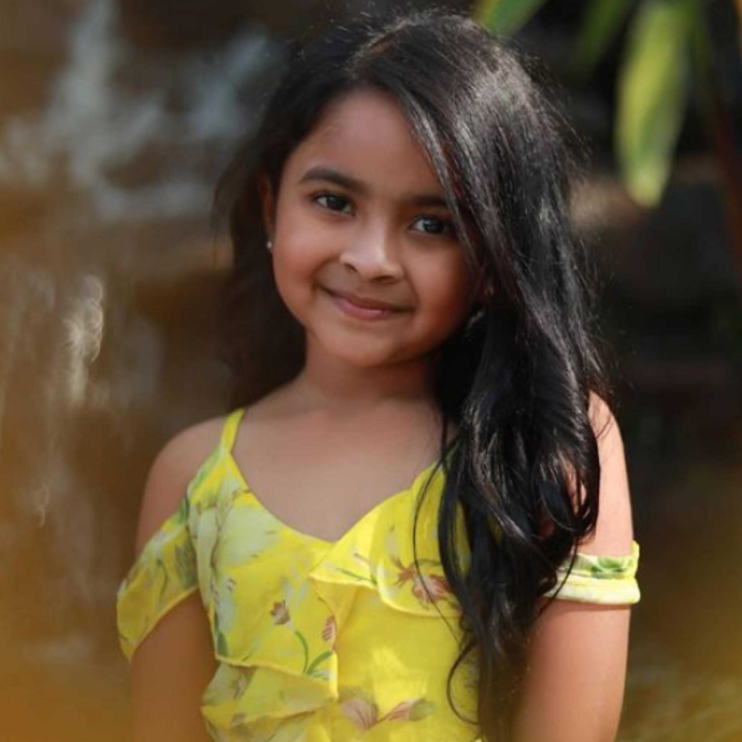 Celebrity Aaradhya Chandra - Tring India