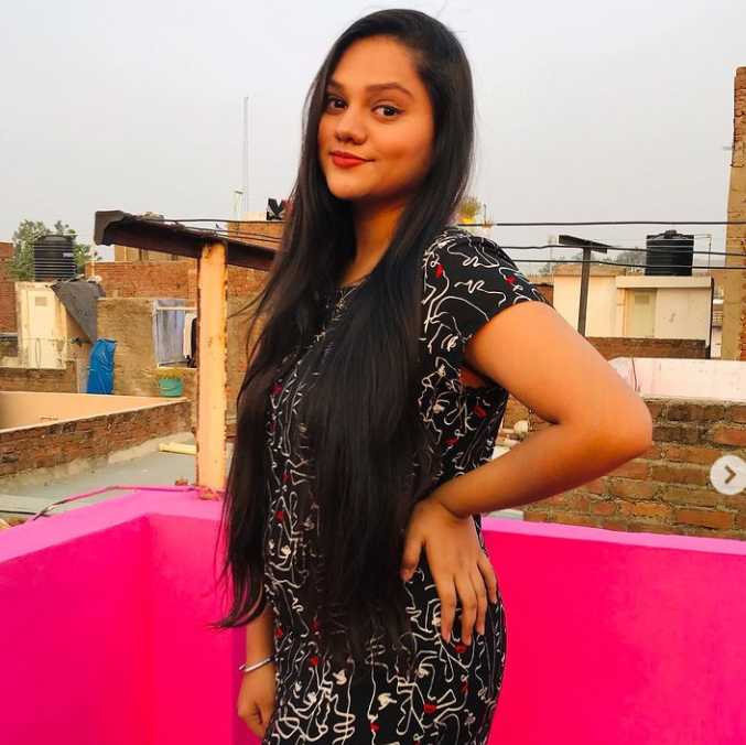 Celebrity Yamini Makwana - Tring India