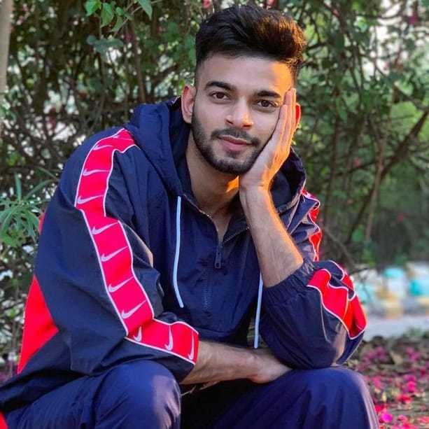 Celebrity Prakhar Narayan Dubey - Tring India