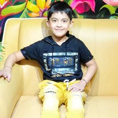 Celebrity Altamash Shaikh - Tring India