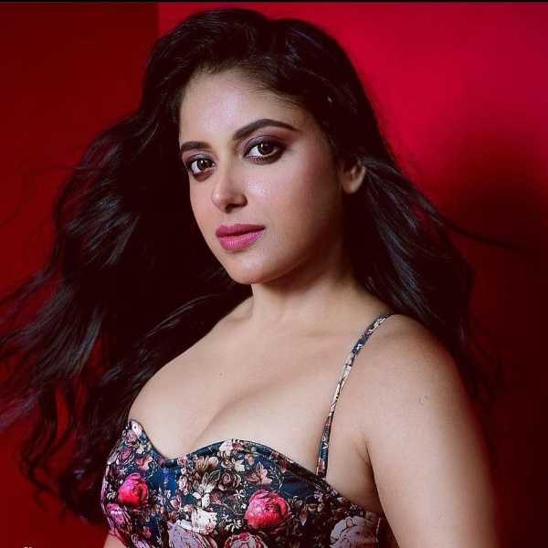 Celebrity Sneha Paul - Tring India