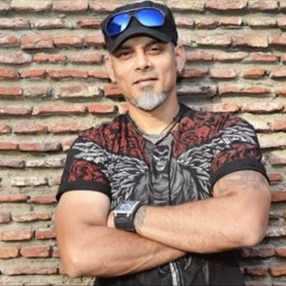 Celebrity Suraj Jagan - Tring India