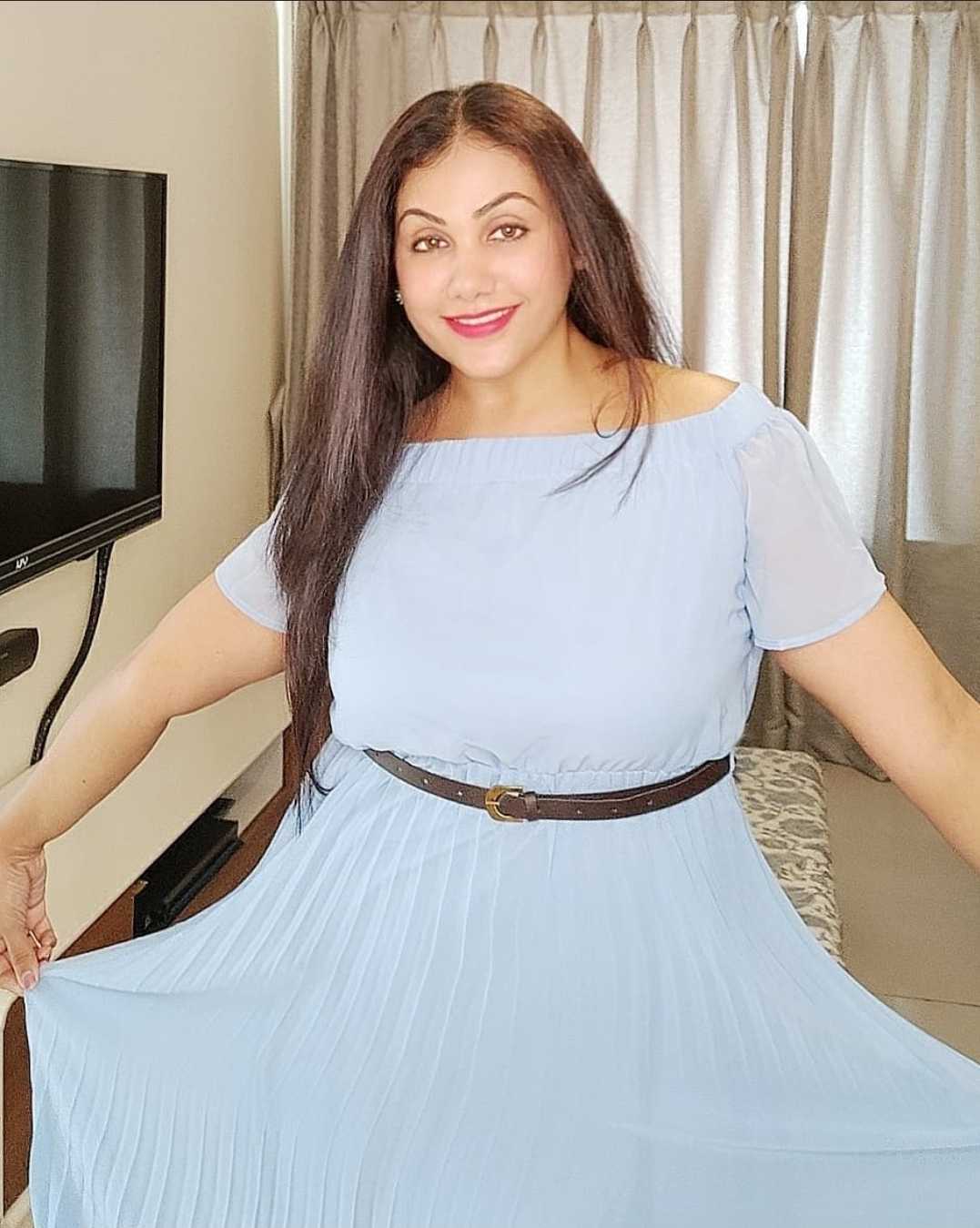 Celebrity Hetal Yadav - Tring India