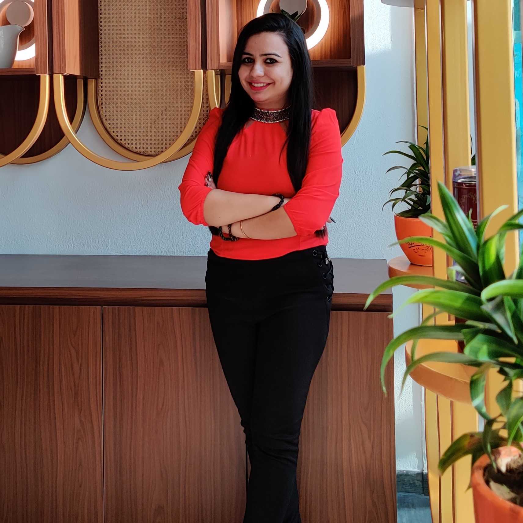 Celebrity Genia Chadha - Tring India