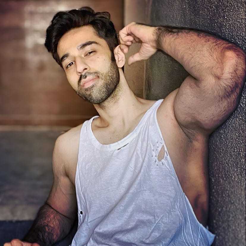 Celebrity Romit Sharma - Tring India