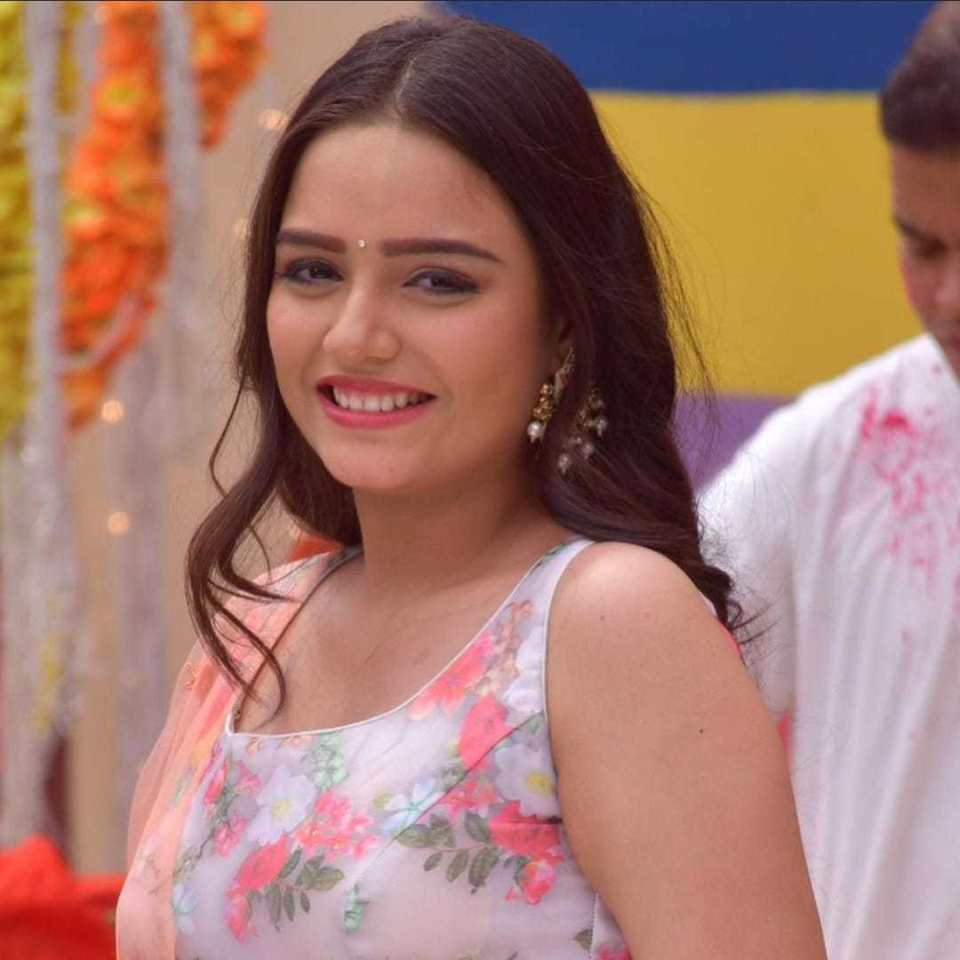 Celebrity Trupti Mishra - Tring India