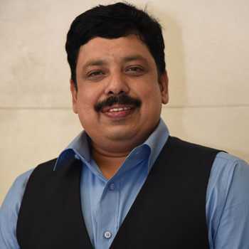 Celebrity Anand Neelakantan - Tring India
