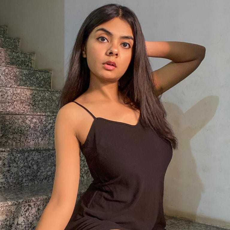 Celebrity Akshita Rai Shrivastava - Tring India