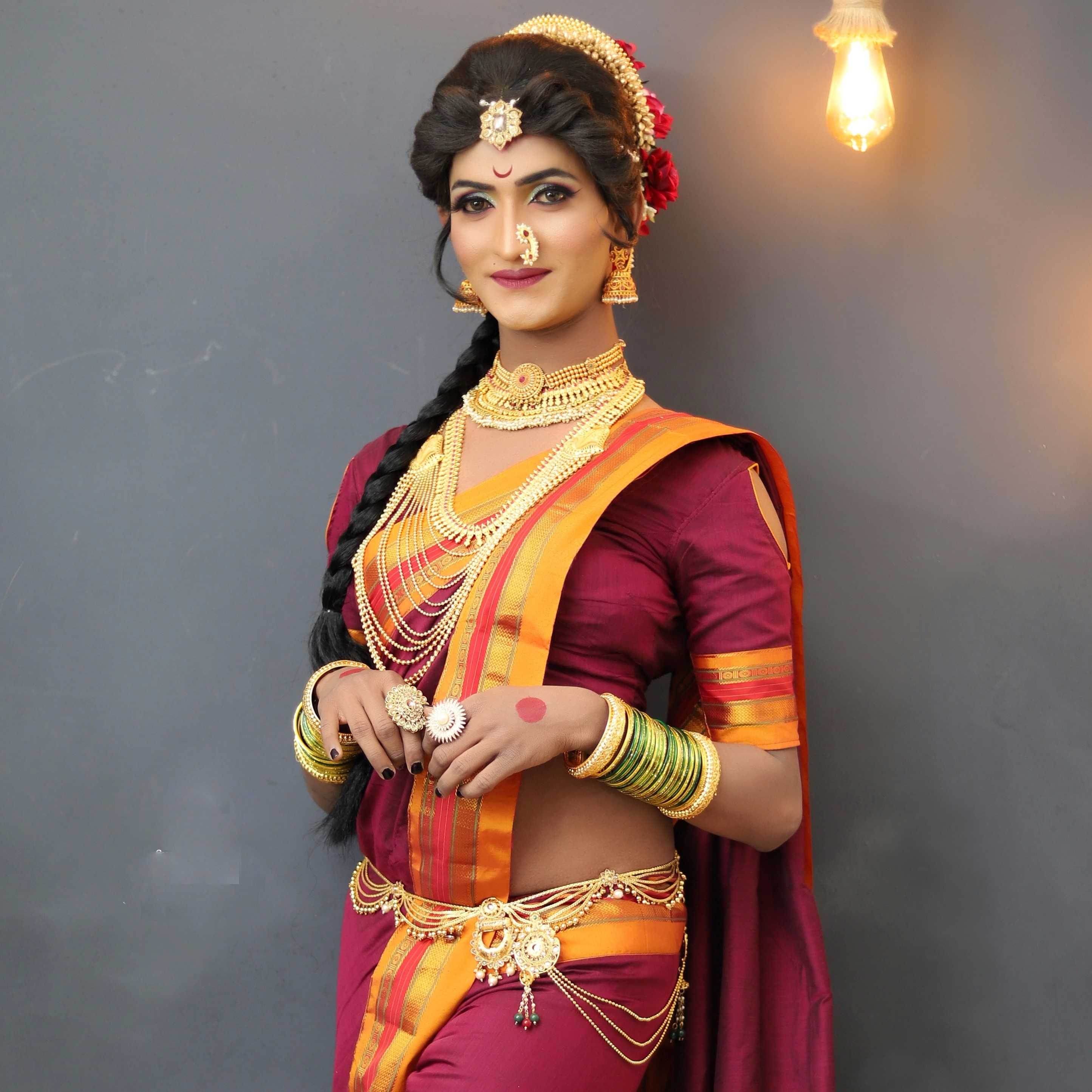 Celebrity Kiran Kore - Tring India