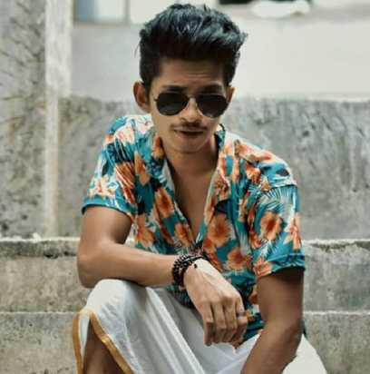 Celebrity Shubham Mhatre - Tring India