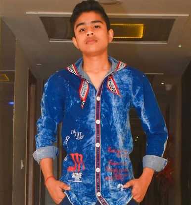 Celebrity Praveen Tyagi - Tring India