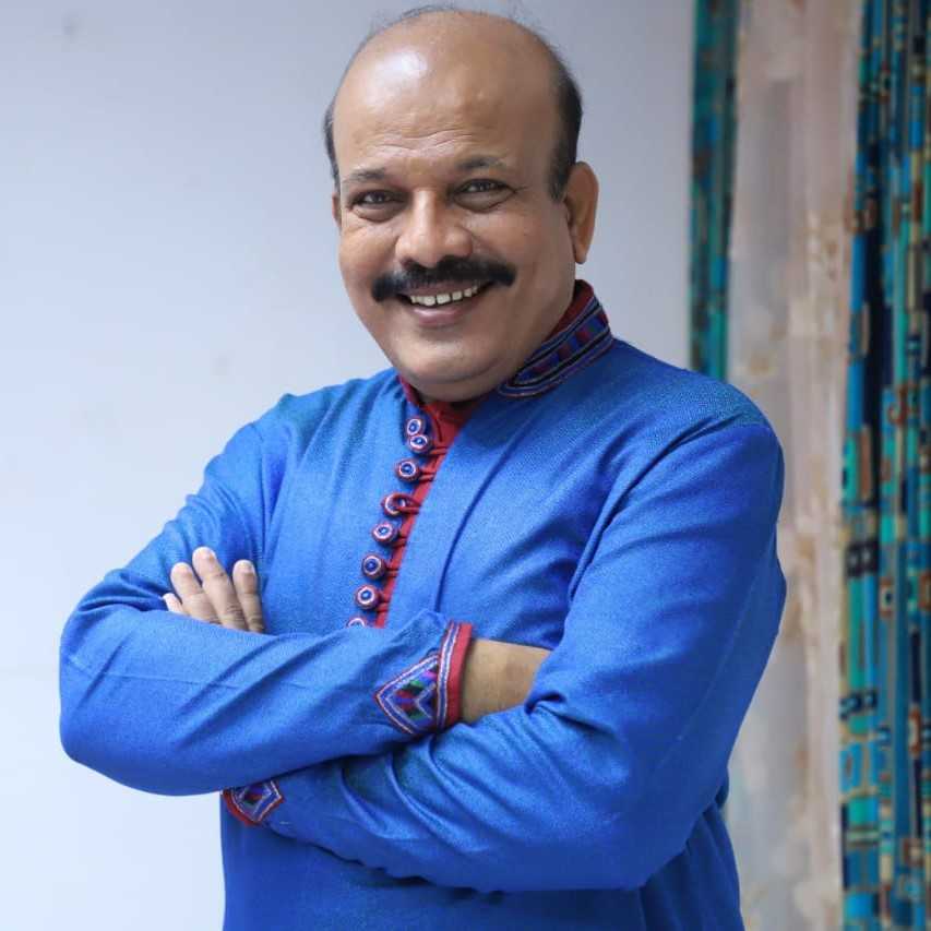 Celebrity Kishor Mahabole - Tring India