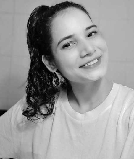 Celebrity Priyadarshani Pandey - Tring India