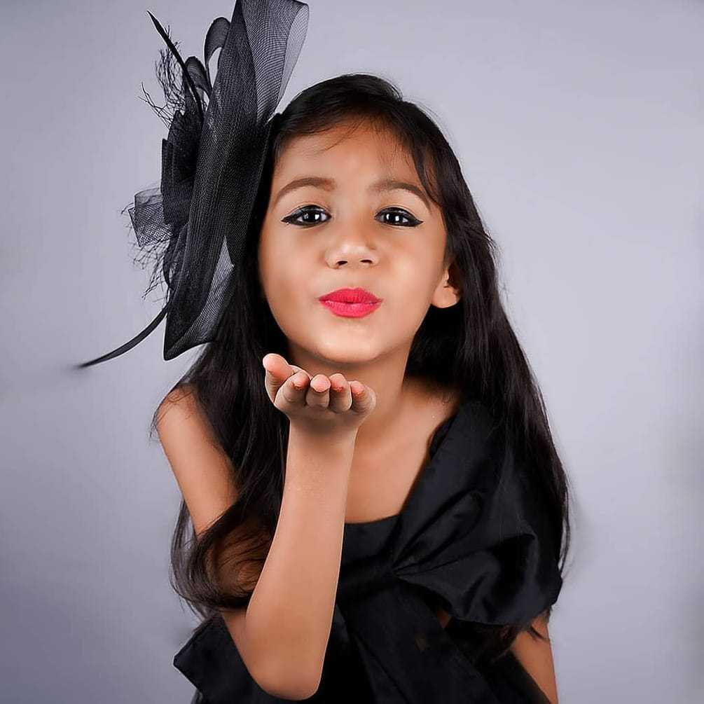 Celebrity Rewathi Vaishnav - Tring India