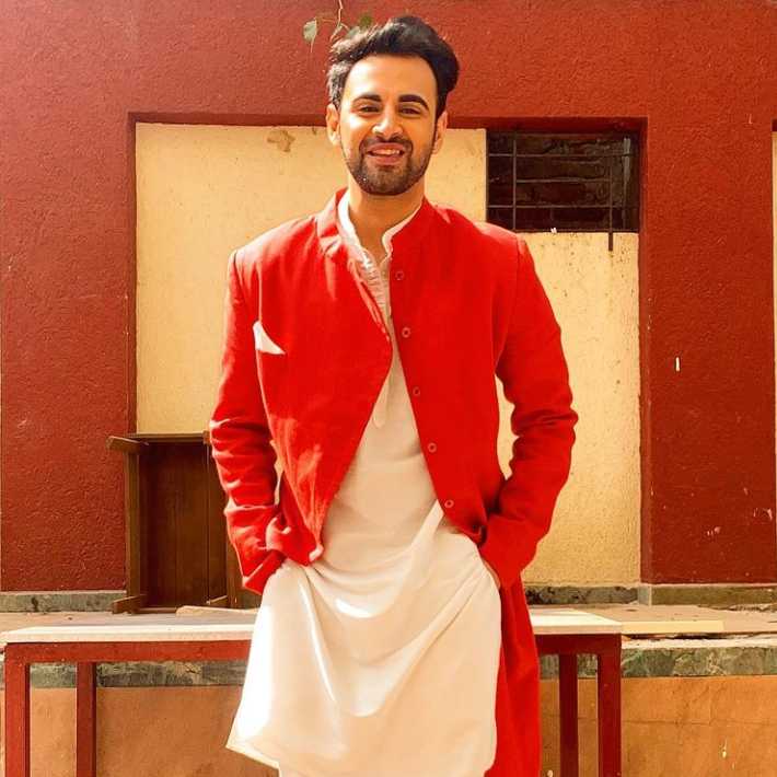 Celebrity Pulkit Bangia - Tring India