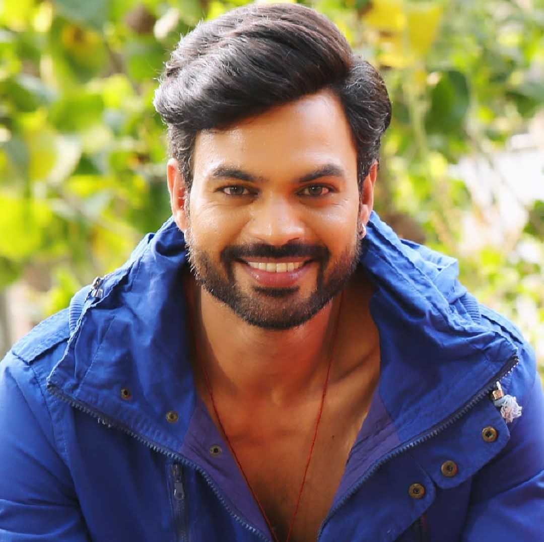 Celebrity Yuvraaj Parashar- Tring India