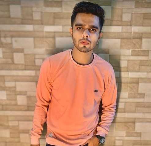 Celebrity Yash Karia - Tring India