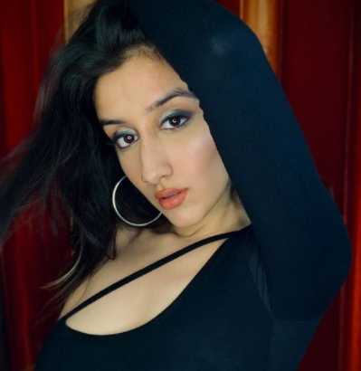 Celebrity Eliza Sehgal - Tring India