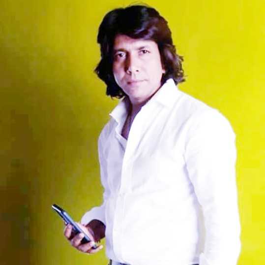 Celebrity Ishvar Thakor - Tring India