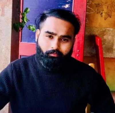 Celebrity Aditya Prakash - Tring India