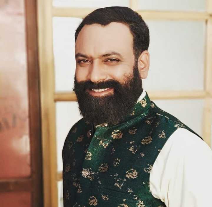 Celebrity Raman Dhagga - Tring India