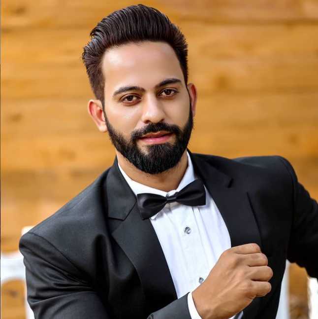 Celebrity Gulfam Ahmd - Tring India